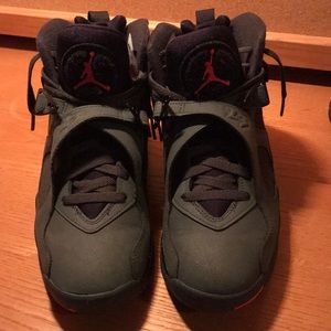 Jordan 8’s size 8